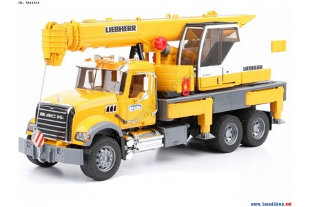 Camion MACK Granite cu macara BRUDER 02818