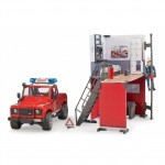 Sectie de pompieri cu Land Rover Defender si pompier BRUDER 62701