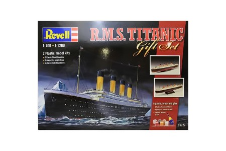 Set R.M.S. Titanic 1/700 si 1/1200, Revell