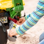 Cupa spate, Backhoe Loader JD pentru tractor cu pedale - Rolly Toys cod 409358 Cupa spate, Backhoe Loader JD pentru tractor cu pedale - Rolly Toys cod 409358